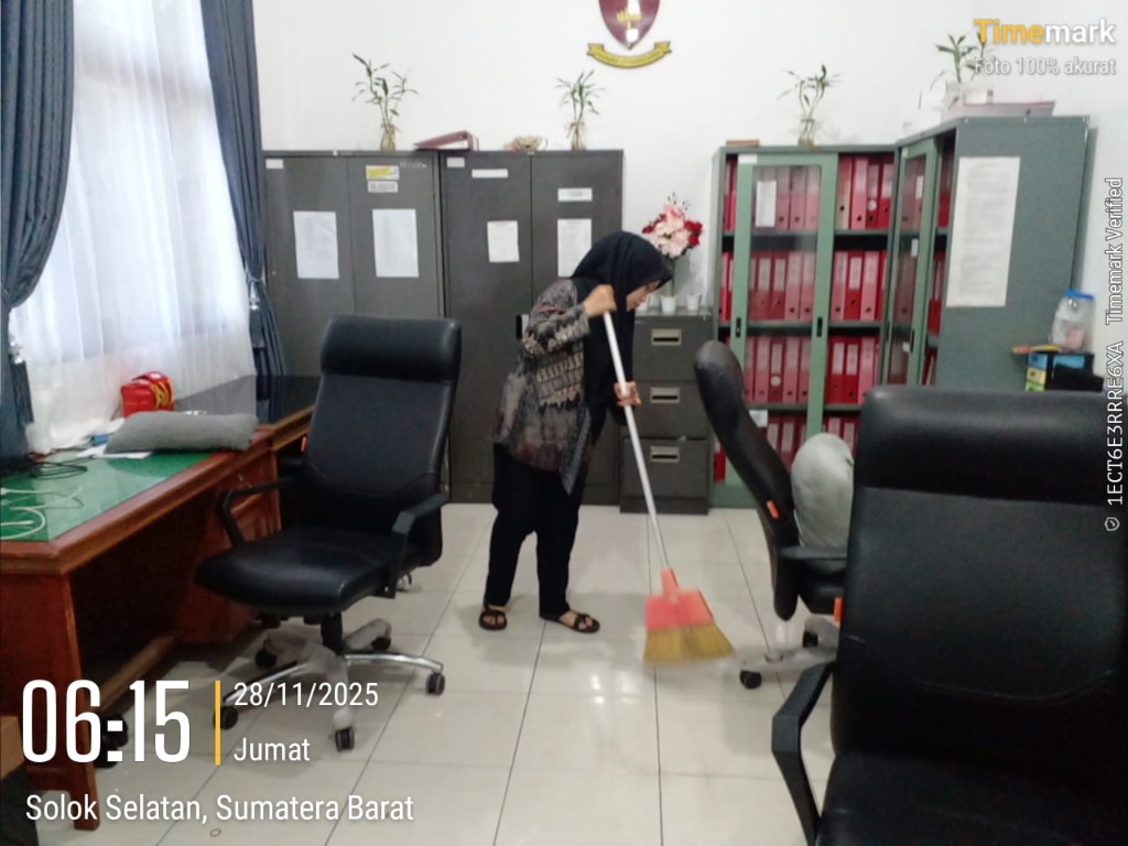 Kebersihan Ruang Kerja Solok Selatan
